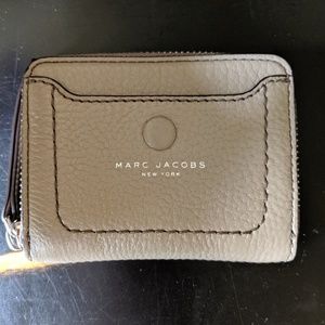Marc Jacobs Empire City Leather Zip Wallet
